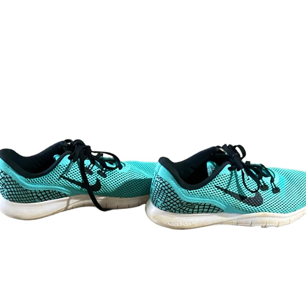 Nike Women’s Flex Trainer blue / green. Size 8